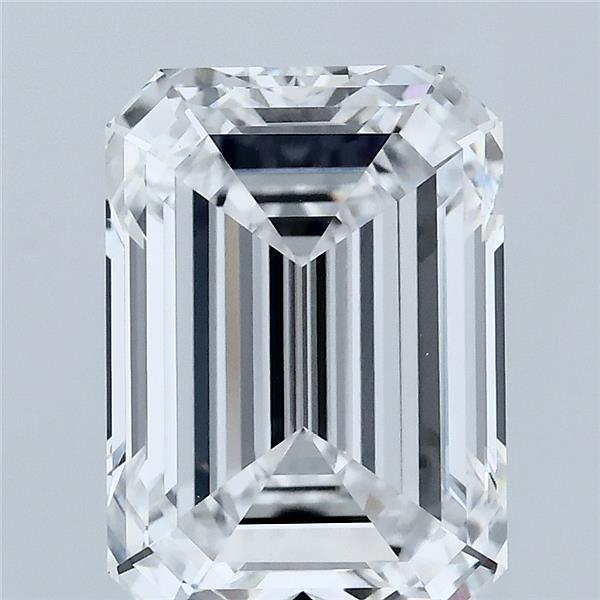 4.26ct Emerald E VVS2 Lab Created Diamond