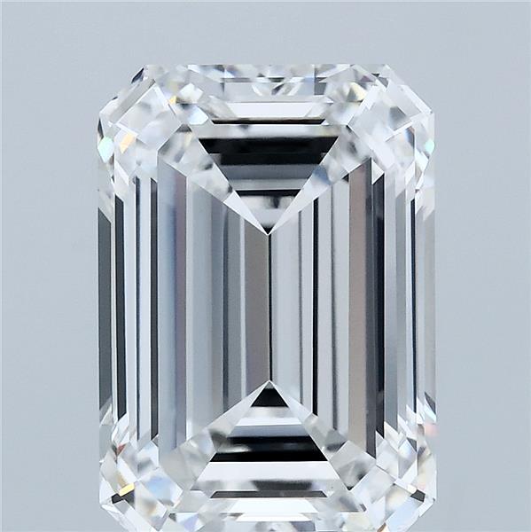 5.06ct Emerald E VVS2 Lab Created Diamond