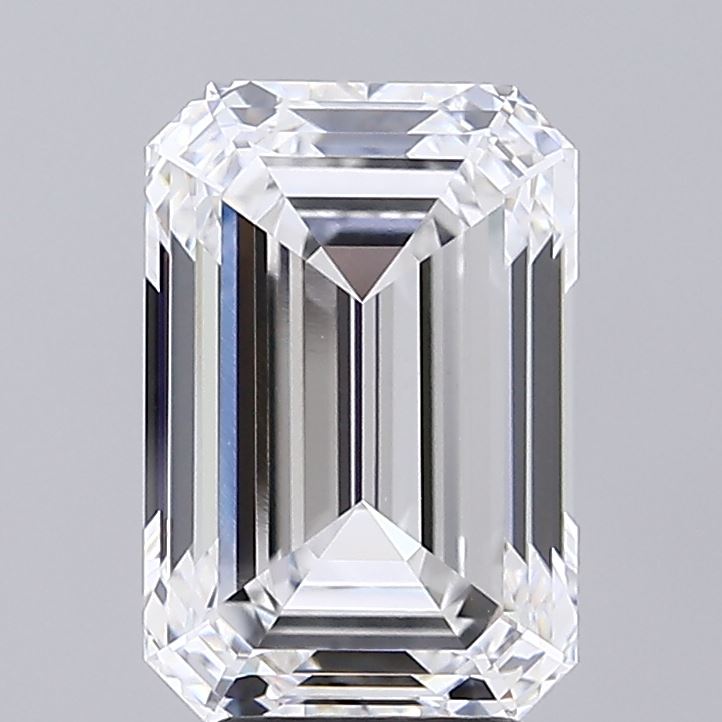 5.08ct Emerald E VVS2 Lab Created Diamond