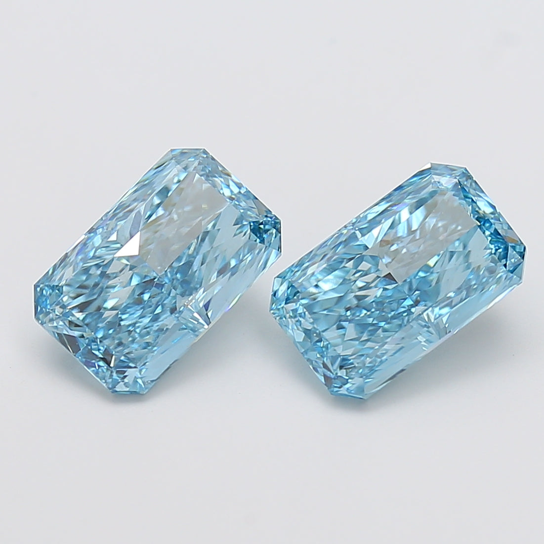 3.02ct Radiant FANCY VIVID BLUE VS1 Lab Created Diamond