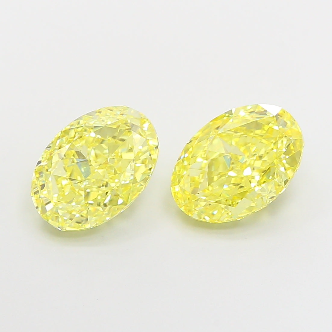 2.5ct Oval VS1 Lab Created Diamond