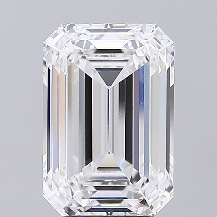 5.08ct Emerald E VVS2 Lab Created Diamond