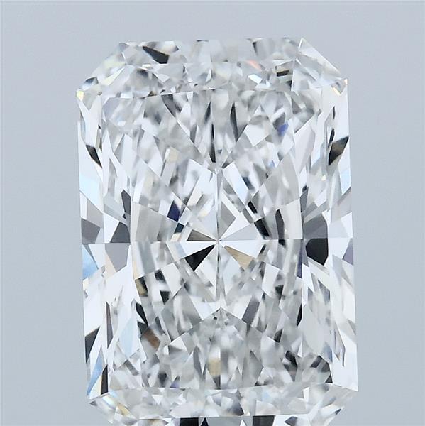 4.07ct Radiant E VVS2 Lab Created Diamond