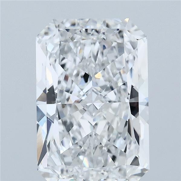 3.9ct Radiant E VVS2 Lab Created Diamond