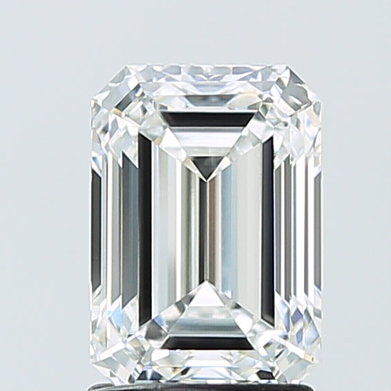2.04ct Emerald E VVS2 Lab Created Diamond