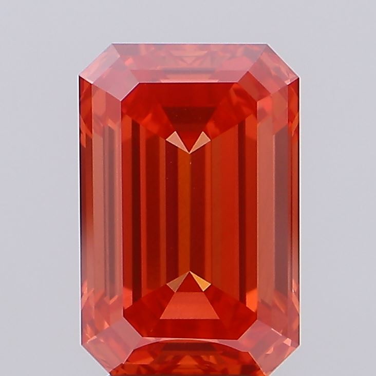 4.31ct Emerald  VVS2 Lab Created Diamond